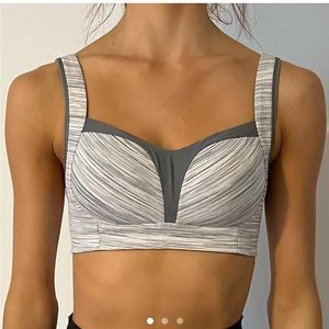 Lululemon Sports Bra Size 6
